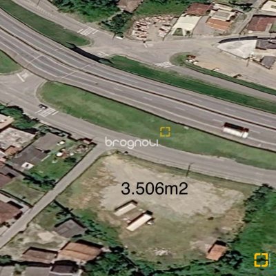 Terreno com 3506m², no bairro Enseada de Brito em Palhoça