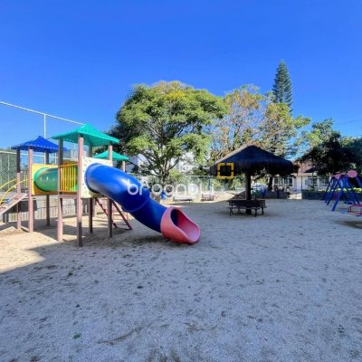 Apartamento com 56m², 3 quartos, 1 garagem, no bairro Coqueiros em Florianópolis