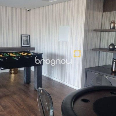 Apartamento com 66m², 2 quartos (sendo 1 suíte), 1 garagem, no bairro Roçado em São José