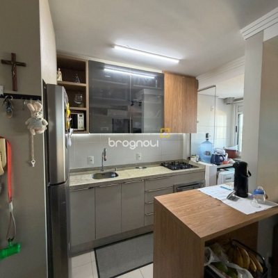 Apartamento com 66m², 2 quartos (sendo 1 suíte), 1 garagem, no bairro Roçado em São José
