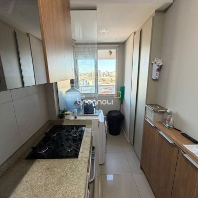 Apartamento com 66m², 2 quartos (sendo 1 suíte), 1 garagem, no bairro Roçado em São José