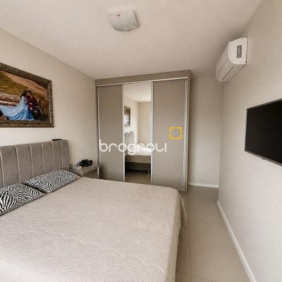 Apartamento com 66m², 2 quartos (sendo 1 suíte), 1 garagem, no bairro Roçado em São José