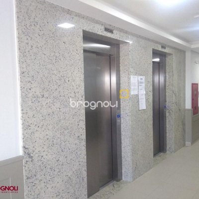 Apartamento com 66m², 2 quartos (sendo 1 suíte), 1 garagem, no bairro Roçado em São José