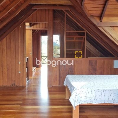 Casa com 154m², 3 quartos, 2 garagens, no bairro Rio Tavares em Florianópolis