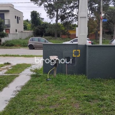 Casa com 93m², 3 quartos (sendo 1 suíte), 1 garagem, no bairro Rio Vermelho em Florianópolis