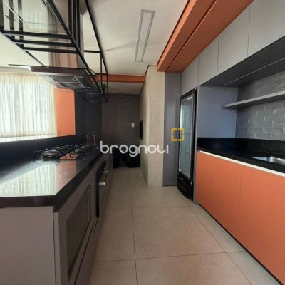 Apartamento com 101m², 3 quartos (sendo 1 suíte), 1 garagem, no bairro Campinas em São José