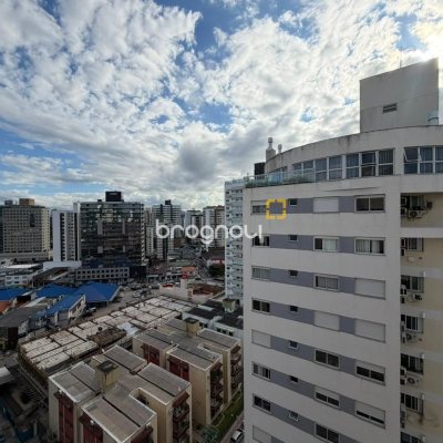 Apartamento com 101m², 3 quartos (sendo 1 suíte), 1 garagem, no bairro Campinas em São José