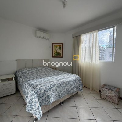Apartamento com 101m², 3 quartos (sendo 1 suíte), 1 garagem, no bairro Campinas em São José