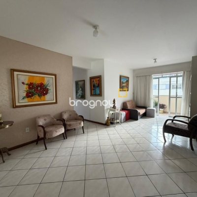 Apartamento com 101m², 3 quartos (sendo 1 suíte), 1 garagem, no bairro Campinas em São José