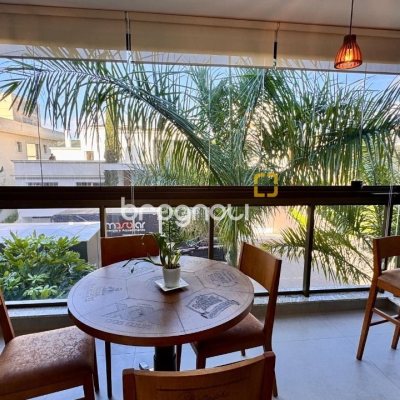 Apartamento com 90m², 2 quartos (sendo 2 suítes), 2 garagens, no bairro Jurerê Internacional em Florianópolis