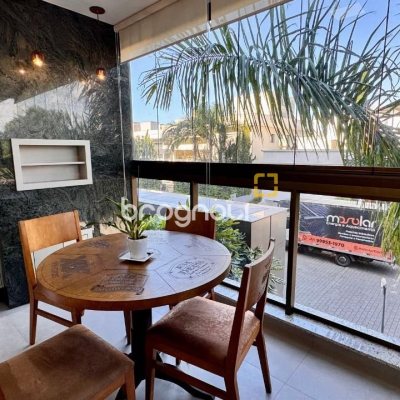 Apartamento com 90m², 2 quartos (sendo 2 suítes), 2 garagens, no bairro Jurerê Internacional em Florianópolis