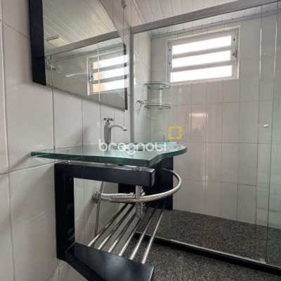 Casa com 305m², 3 quartos (sendo 3 suítes), 3 garagens, no bairro Pântano do Sul em Florianópolis