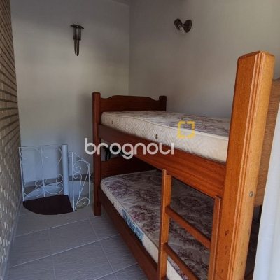 Casa com 305m², 3 quartos (sendo 3 suítes), 3 garagens, no bairro Pântano do Sul em Florianópolis