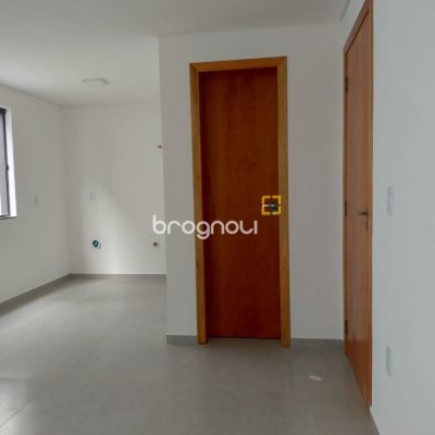 Casa com 24m², 1 quarto, 1 garagem, no bairro Campeche em Florianópolis