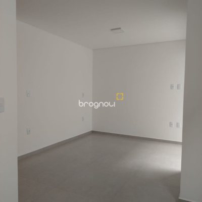 Casa com 24m², 1 quarto, 1 garagem, no bairro Campeche em Florianópolis