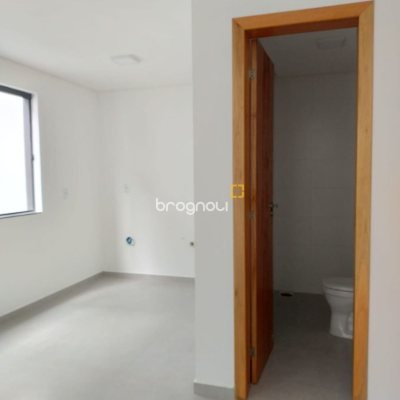 Casa com 24m², 1 quarto, 1 garagem, no bairro Campeche em Florianópolis