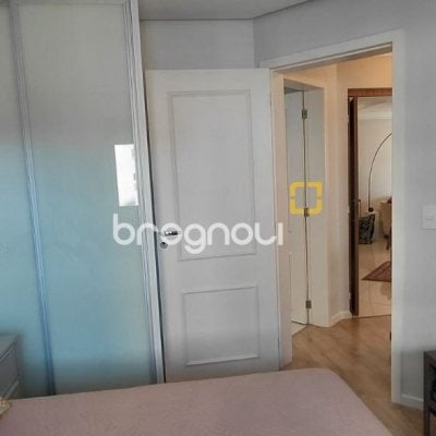 Apartamento com 115m², 3 quartos (sendo 1 suíte), 2 garagens, no bairro Agronômica em Florianópolis