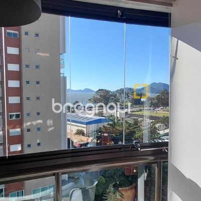 Apartamento com 115m², 3 quartos (sendo 1 suíte), 2 garagens, no bairro Agronômica em Florianópolis