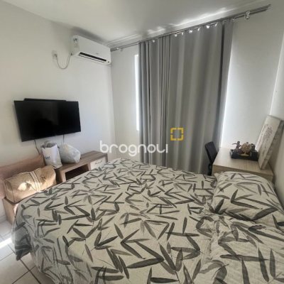 Apartamento com 81m², 3 quartos (sendo 2 suítes), 1 garagem, no bairro Balneário em Florianópolis