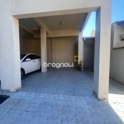 Apartamento com 81m², 3 quartos (sendo 2 suítes), 1 garagem, no bairro Balneário em Florianópolis