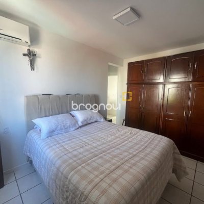 Apartamento com 81m², 3 quartos (sendo 2 suítes), 1 garagem, no bairro Balneário em Florianópolis