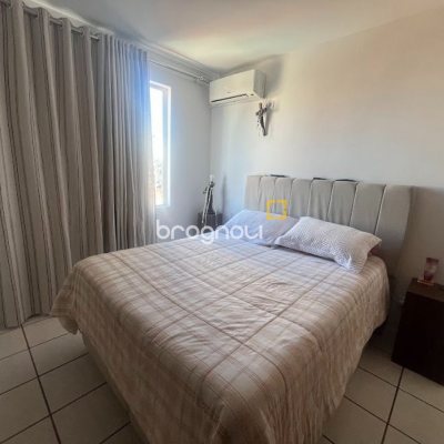Apartamento com 81m², 3 quartos (sendo 2 suítes), 1 garagem, no bairro Balneário em Florianópolis