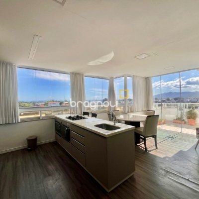 Cobertura com 90m², 1 quarto (sendo 1 suíte), 1 garagem, no bairro Campeche em Florianópolis