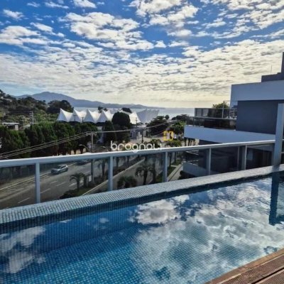Cobertura com 297m², 3 quartos (sendo 3 suítes), 2 garagens, no bairro Jurerê Internacional em Florianópolis