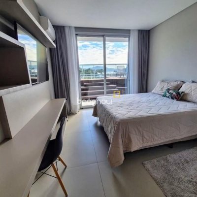 Cobertura com 297m², 3 quartos (sendo 3 suítes), 2 garagens, no bairro Jurerê Internacional em Florianópolis
