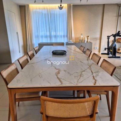 Cobertura com 297m², 3 quartos (sendo 3 suítes), 2 garagens, no bairro Jurerê Internacional em Florianópolis