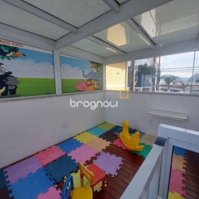 Apartamento com 78m², 3 quartos (sendo 1 suíte), 1 garagem, no bairro Jardim Cidade de Florianópolis em São José