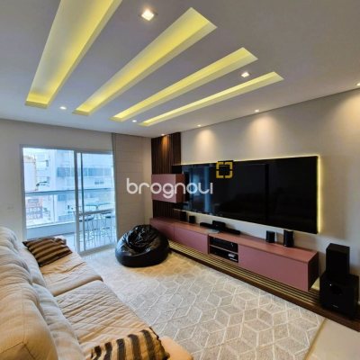 Cobertura com 180m², 3 quartos (sendo 3 suítes), 3 garagens, no bairro Balneário em Florianópolis