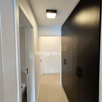 Cobertura com 180m², 3 quartos (sendo 3 suítes), 3 garagens, no bairro Balneário em Florianópolis