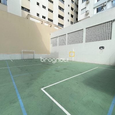 Apartamento com 102m², 3 quartos (sendo 1 suíte), 1 garagem, no bairro Centro em Florianópolis