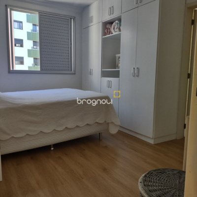 Apartamento com 102m², 3 quartos (sendo 1 suíte), 1 garagem, no bairro Centro em Florianópolis