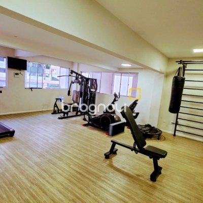 Apartamento com 102m², 3 quartos (sendo 1 suíte), 1 garagem, no bairro Centro em Florianópolis