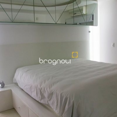 Casa com 650m², 5 quartos (sendo 2 suítes), 3 garagens, no bairro Cacupé em Florianópolis