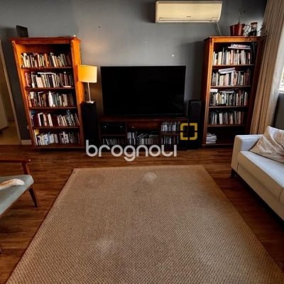 Apartamento com 117m², 4 quartos (sendo 1 suíte), 1 garagem, no bairro Trindade em Florianópolis
