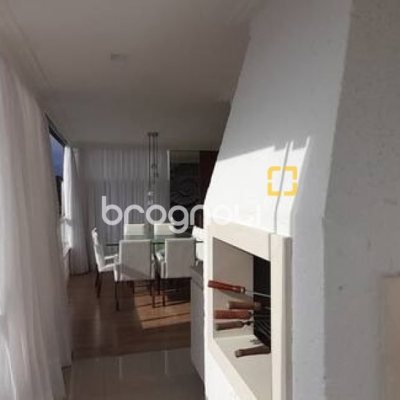 Cobertura com 176m², 3 quartos (sendo 1 suíte), 2 garagens, no bairro Itacorubi em Florianópolis