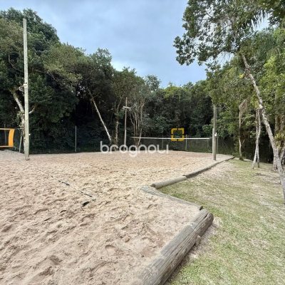Casa de Condomínio com 197m², 4 quartos (sendo 4 suítes), 3 garagens, no bairro Campo Duna em Garopaba