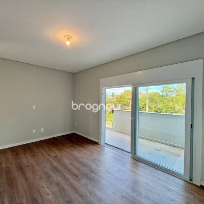 Casa de Condomínio com 197m², 4 quartos (sendo 4 suítes), 3 garagens, no bairro Campo Duna em Garopaba