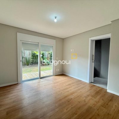 Casa de Condomínio com 197m², 4 quartos (sendo 4 suítes), 3 garagens, no bairro Campo Duna em Garopaba