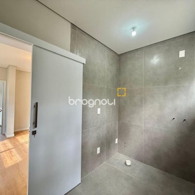 Casa de Condomínio com 197m², 4 quartos (sendo 4 suítes), 3 garagens, no bairro Campo Duna em Garopaba