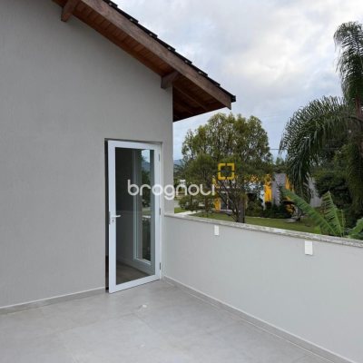 Casa de Condomínio com 197m², 4 quartos (sendo 4 suítes), 3 garagens, no bairro Campo Duna em Garopaba
