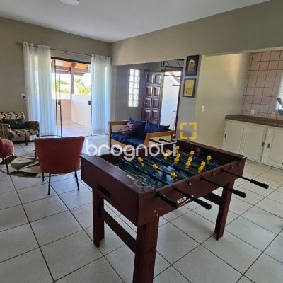 Casa com 288m², 6 quartos (sendo 2 suítes), 2 garagens, no bairro Praia Brava em Florianópolis