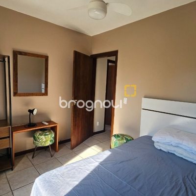 Casa com 288m², 6 quartos (sendo 2 suítes), 2 garagens, no bairro Praia Brava em Florianópolis
