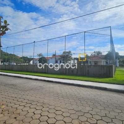 Apartamento com 49m², 2 quartos, 1 garagem, no bairro Canasvieiras em Florianópolis