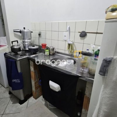 Apartamento com 49m², 2 quartos, 1 garagem, no bairro Canasvieiras em Florianópolis