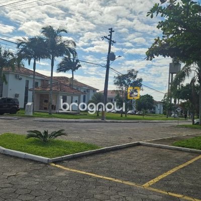 Apartamento com 49m², 2 quartos, 1 garagem, no bairro Canasvieiras em Florianópolis