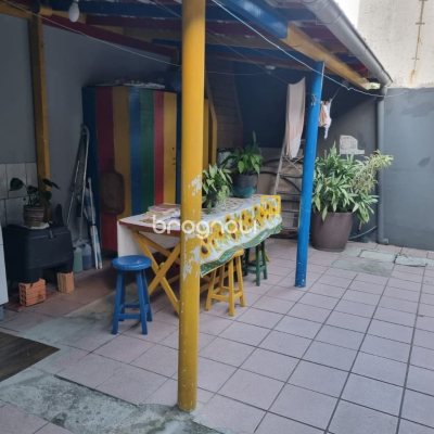 Casa com 180m², 4 quartos, 2 garagens, no bairro Bela Vista em São José